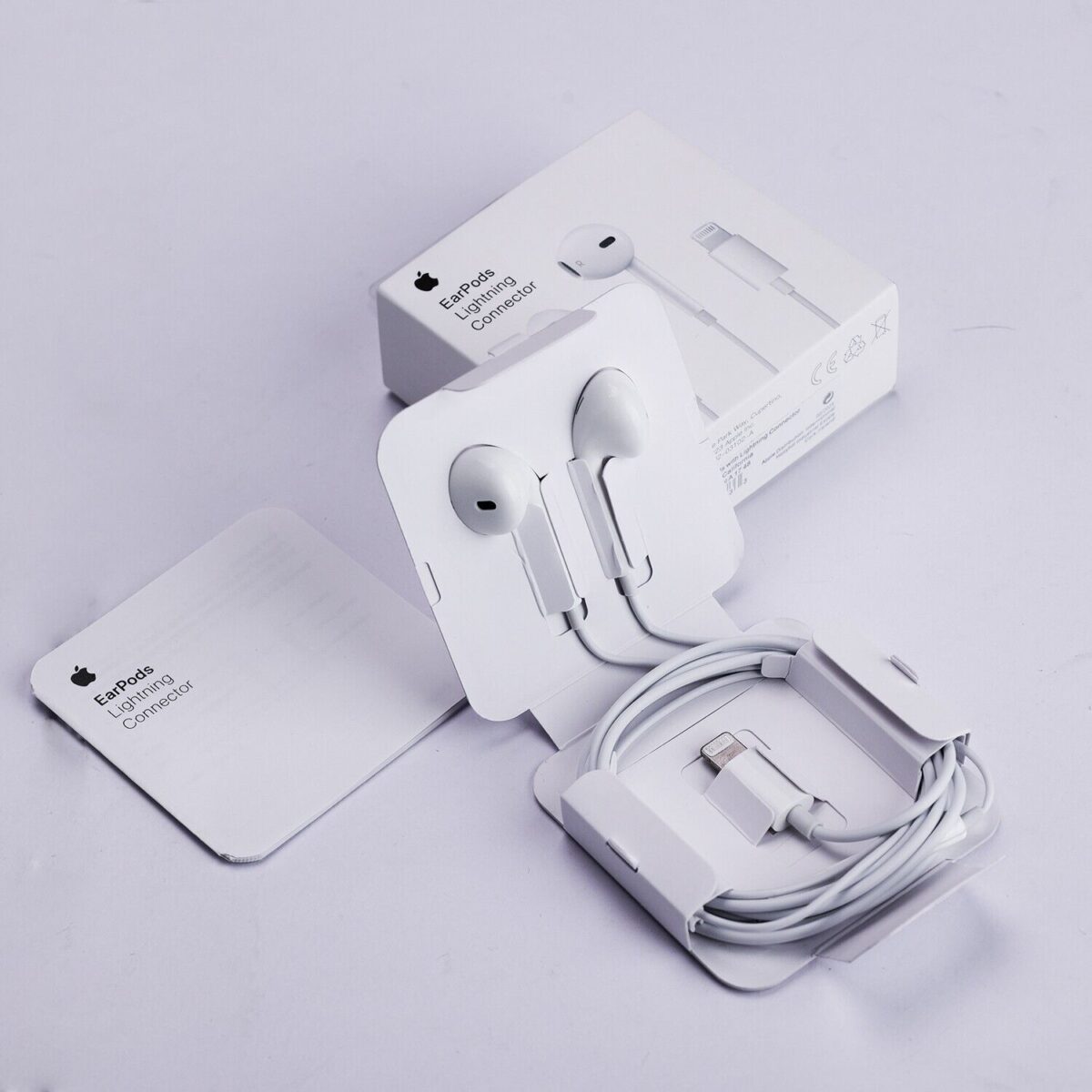 Wired Earphone with Microphone for iPhone – Gaming Stereo Headset with Volume Control - Image 1